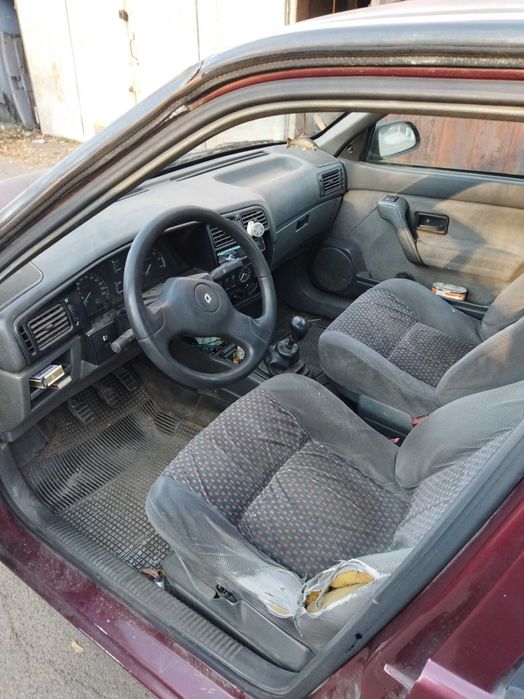 Запчасти к Renault 19 1.7.