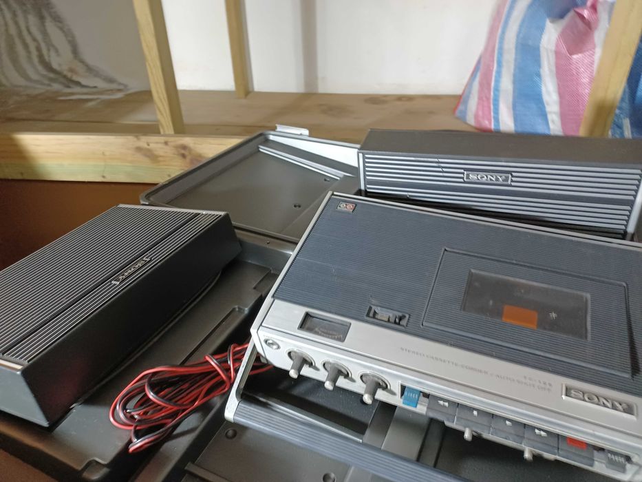 Vintage SONY TC-126 Cassette Player