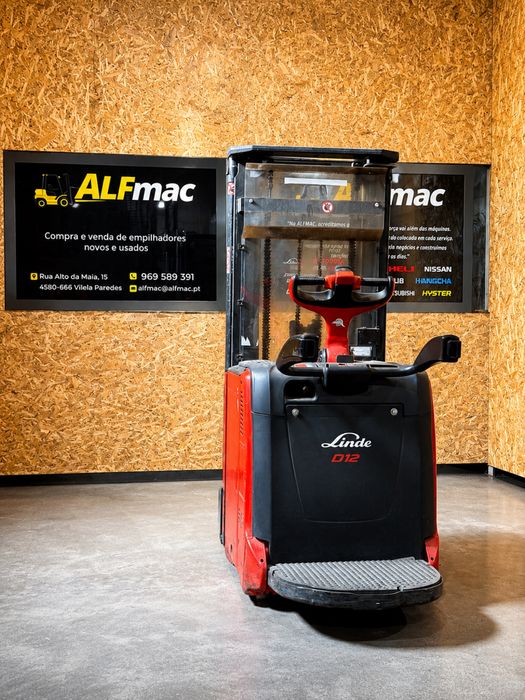 Stacker Linde D12 ano 2019 triplex c elevação inicial!! Como novo
