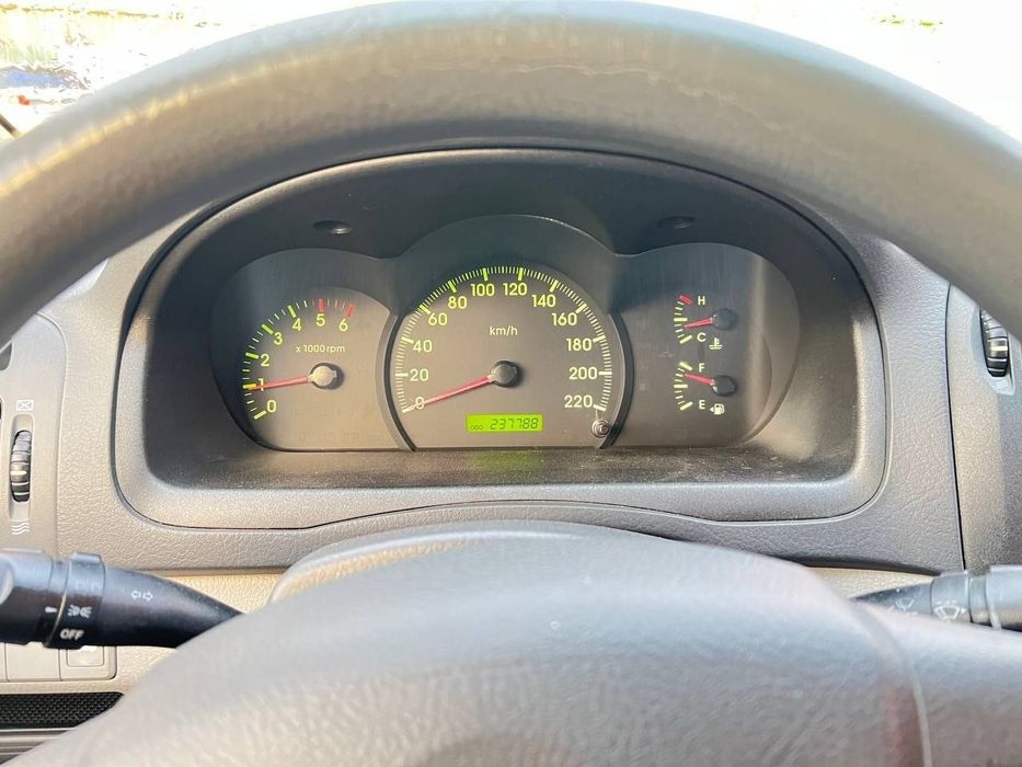 Продам машину kia