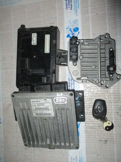 Centralina motor / ECU RENAULT Clio III (BR0/1, CR0/1)