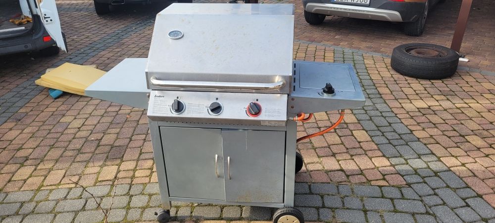 Grill gazowy Enders Monroe