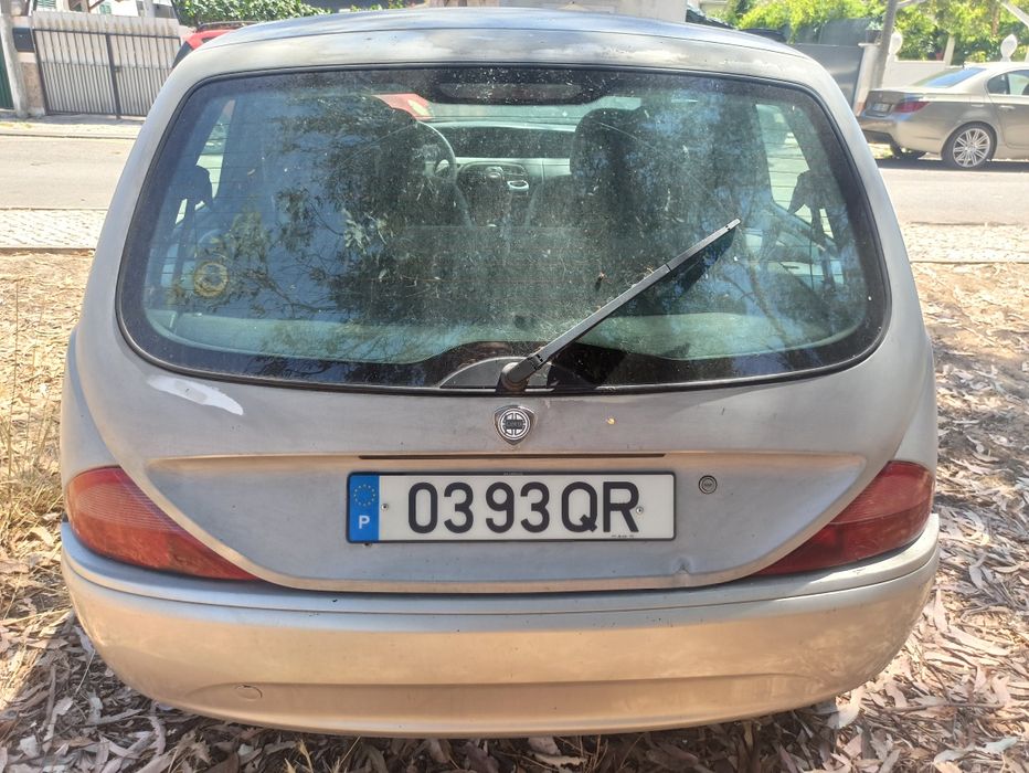 Carro econômico, ler anuncio