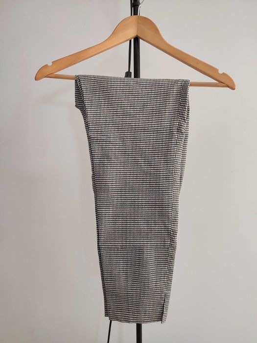 Eleganckie szare spodnie damskie HM 40 / L w pepitkę do biura do garnituru