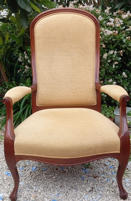 Cadeirão estilo Francês