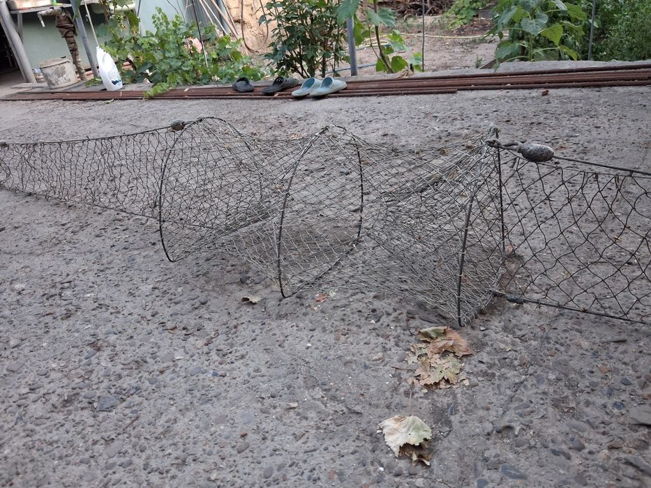 Ловушки для раков ручной работы (капроновая сетка, оцинковка) б.у
