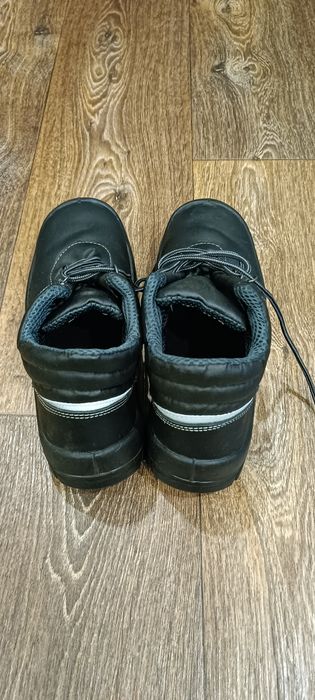 Ботинки рабочие новые.
