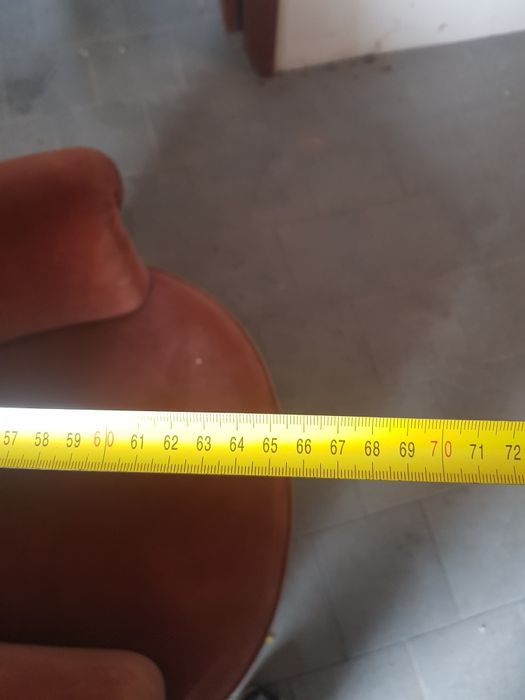 Senhorinha antiga em bom estado