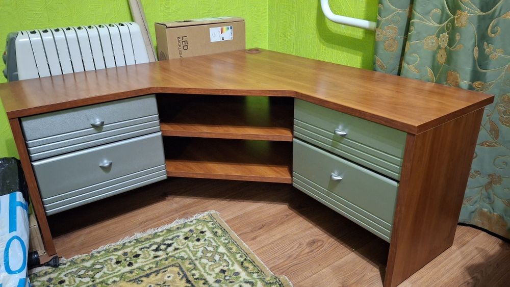 Кутова тумба під телевізор з шухлядами та полицями МДФ 2,2см