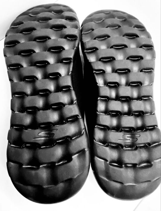 Сліпони  Skechers Hands Free Slip-ins  НОВІ р-р євро 12 наш 45  Vietnam
