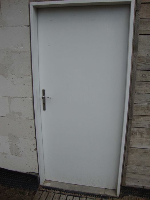 Drzwi techniczne z blachy 90 cm prawe PORTA