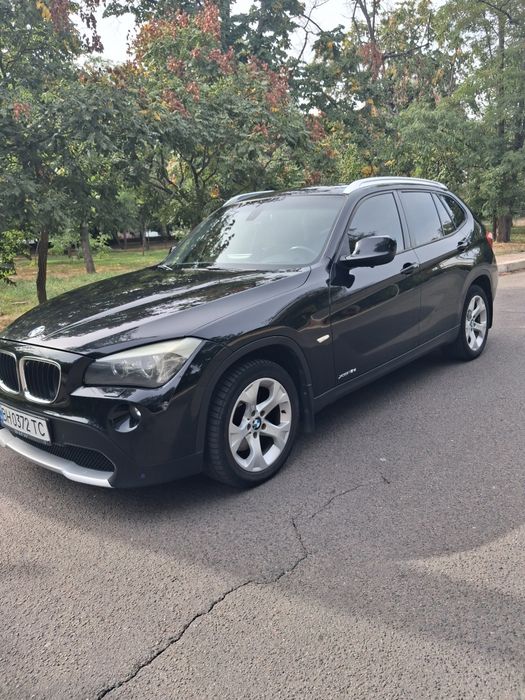 Кроссовер  BMW X1