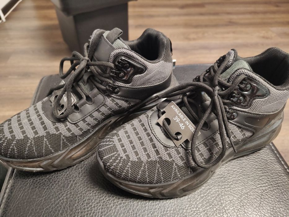 Buty młodzieżowe 39