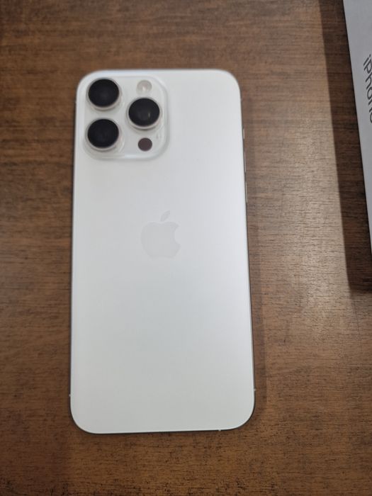 iPhone 15 pro max 256gb igła