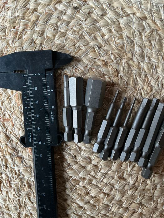 Набор10шт бит шестигранок повишеной прочности и износостойкости новий