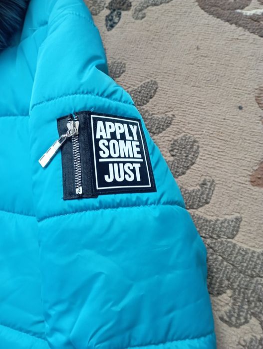 Продам зимову куртку