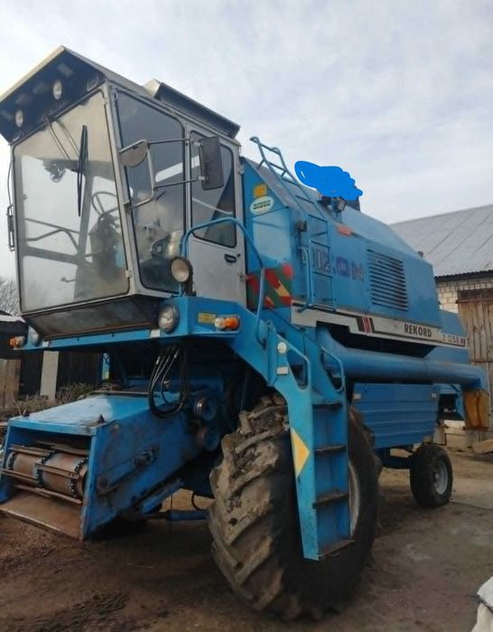 Kombajn zbożowy BIZON REKORD Z058