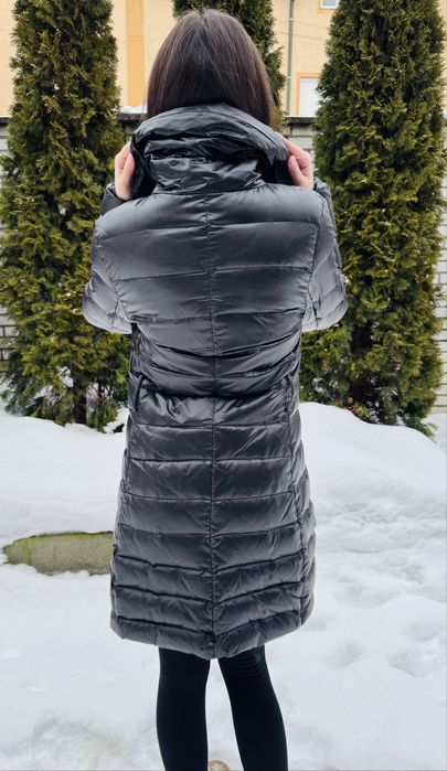 Зимовий плащ Moncler