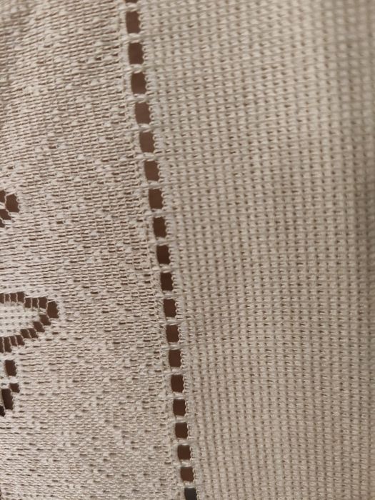 Obrus kremowy na stół / ławę