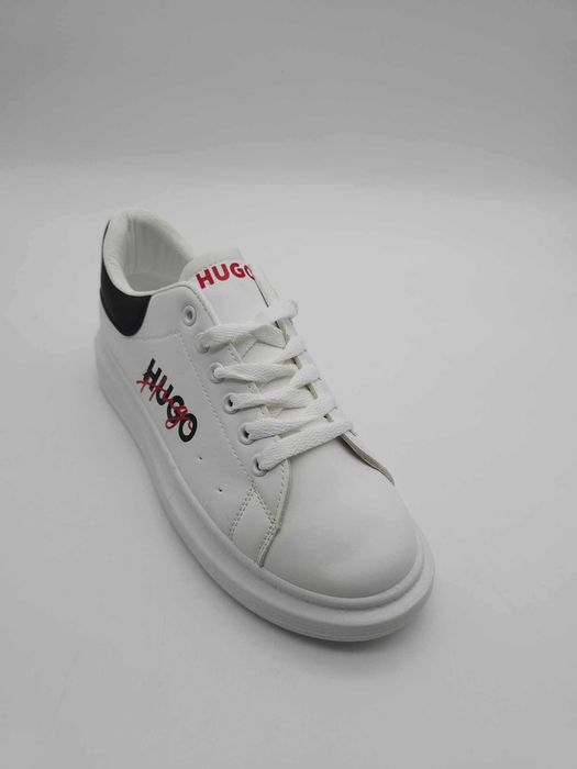 Ténis Hugo de qualidade em branco