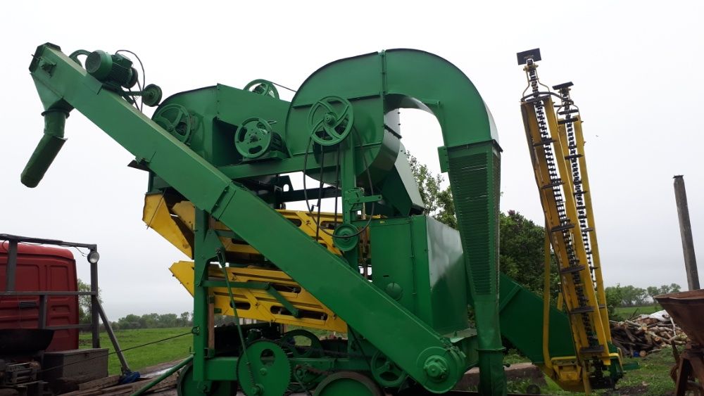 Продам овс-25,зерноочистна машина,очісник вороху,віялка.
