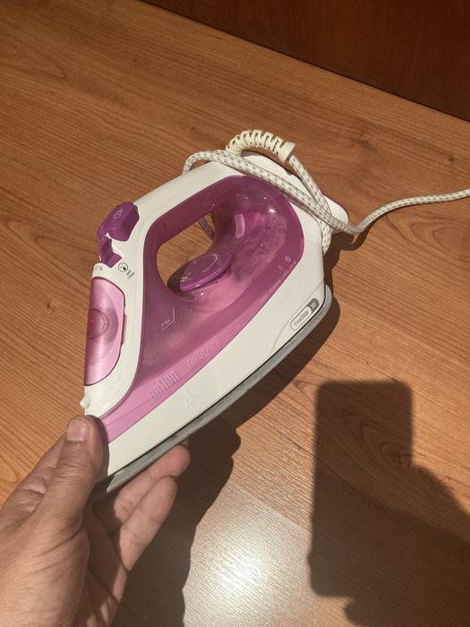 Ferros de engomar Flama e Braun