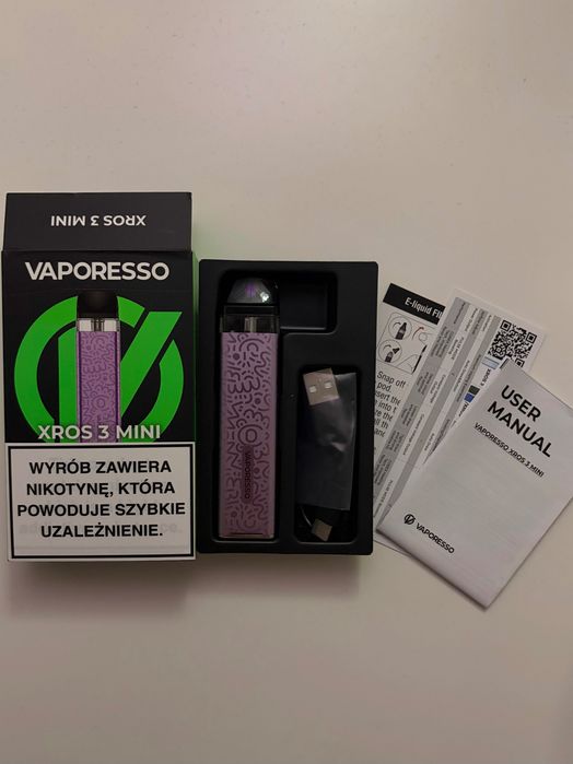 fioletowy powerbank w idealnym stanie