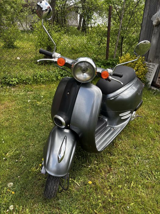 Скутер Honda giorno