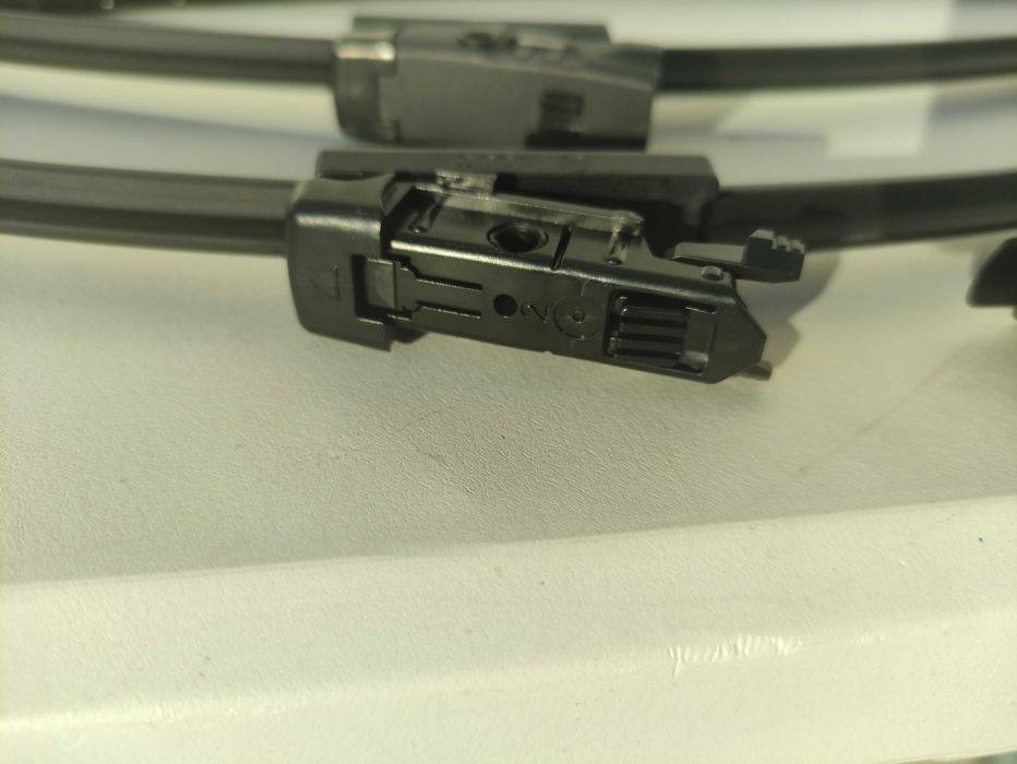 Escovas limpa vidros Bosch AeroFit 70cm