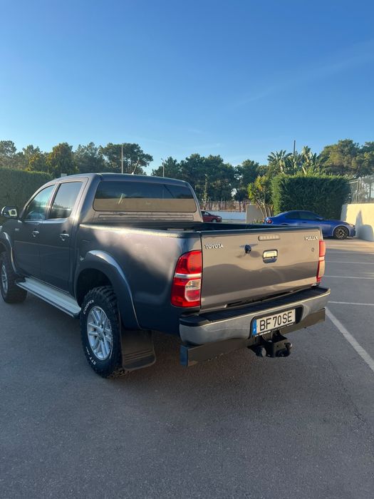Toyota  hilux 3.0