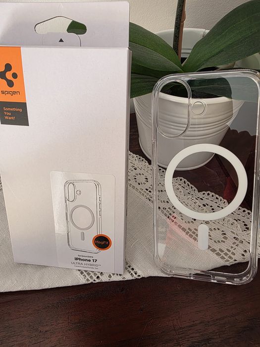 Capa iPhone 17 Spigen Ultra Hybrid ,totalmente nova