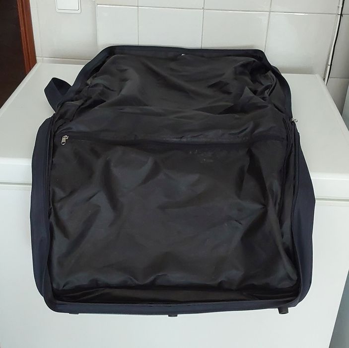 MALA DE VIAGEM DE CABINE COM PORTA FATOS.Viagem,Mudanças,Passeio.