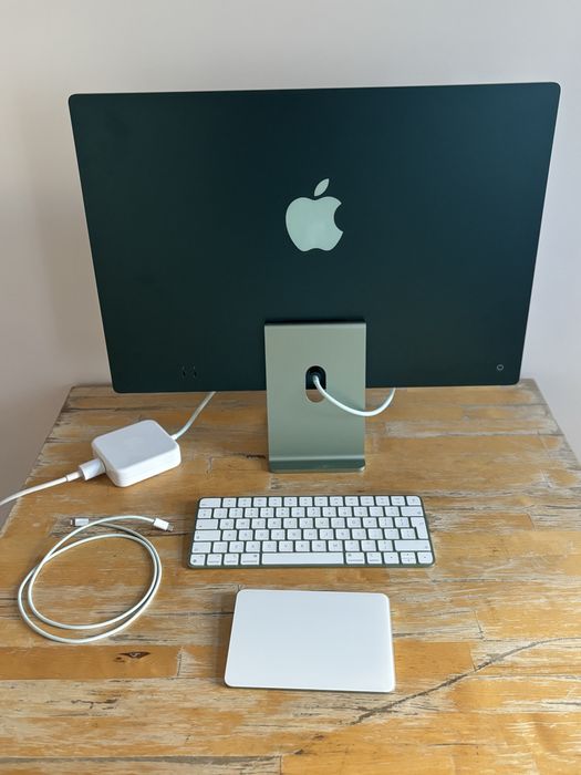 iMac 24” / Gładzik MagicTrackpad (USB-c) / Klawiatura Magic Keyboard