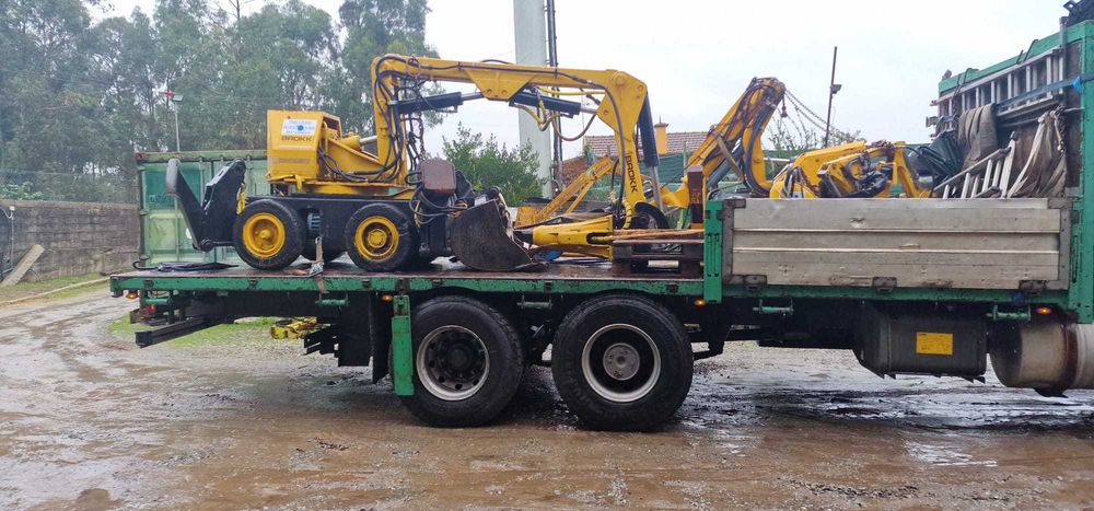 Máquinas (tipo giratoria) Brokk de Demolição vendo/troco