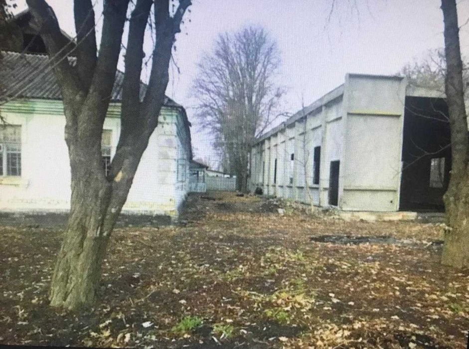 Продамо 800 кв.м. нежитлових будівель на 45 сотках по вул. Пацаєва.