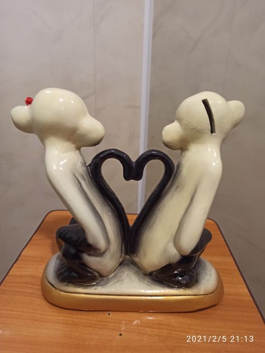 Статуэтка копилка