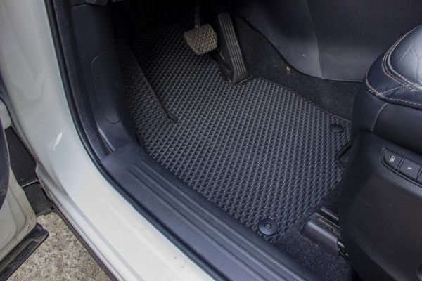 Хіт сезону | 5 килимків для вашого авто! З коврики з бортами і без