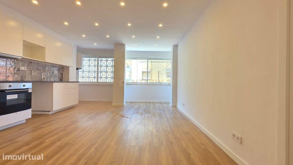 T2 | 1º andar | totalmente remodelado | 66 m² | Encosta do Sol