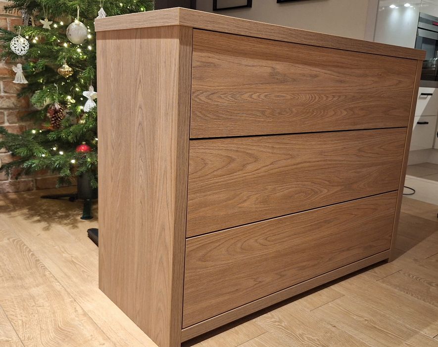 Sprzedam komodę o wymiarach 86x46x111