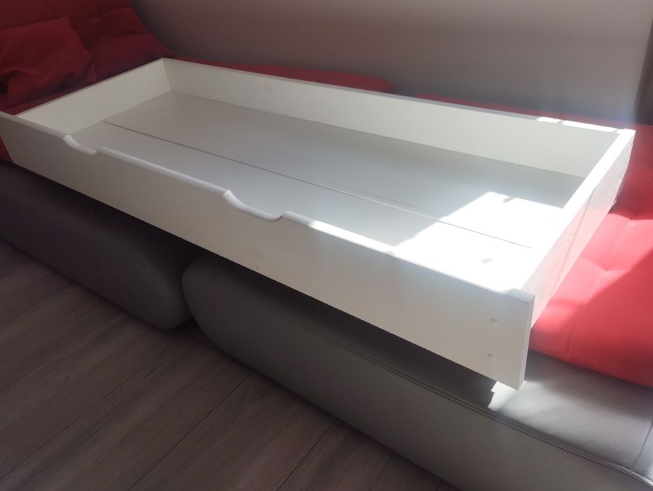 Pojemnik pod łóżko - szuflada na kółkach sosnowa biała