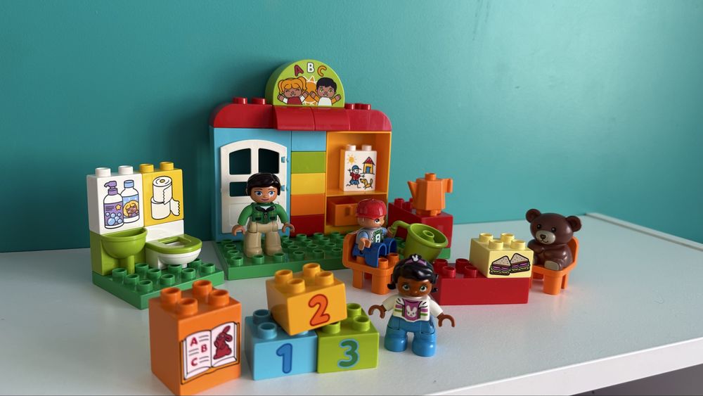 Lego duplo 10833 przedszkole