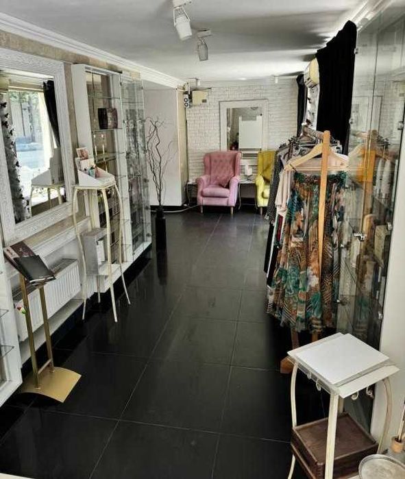 Продажа фасада в Приморском р-не с высоким трафиком на Черняховского