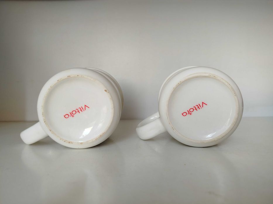 Чашка леди в белом