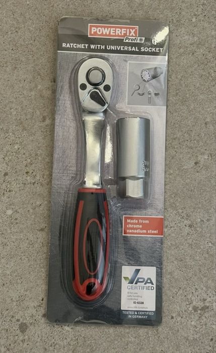 Grzechotka z nasadką uniwersalną POWERFIX 8-21mm