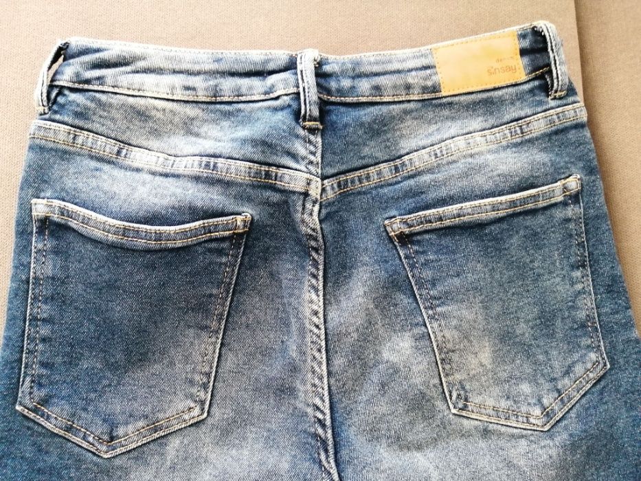 Spodnie jeans Sinsay SlimFit rozmiar 38