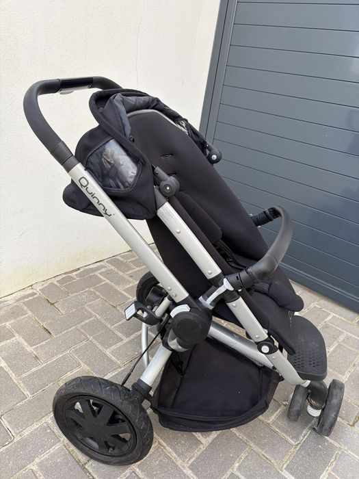 Carrinho bebé Quinny e cadeira auto (ovo) maxicosi