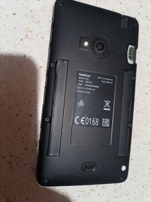 Fajny sprawny telefon Nokia 625 + zasilacz Hama,Nowy kabel USB.