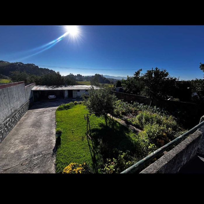 Moradia T3 em Alvarães