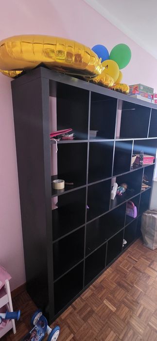 2 Estantes  para arrumacao tipo brinquedos