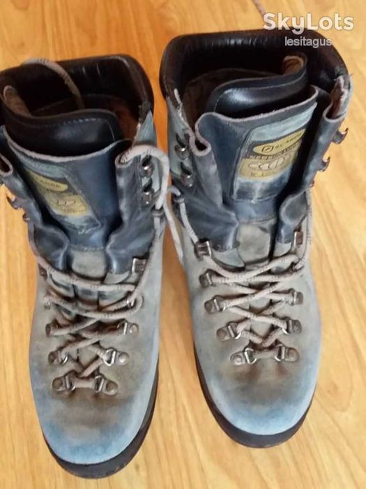 Тренінгові черевики 39.5 Італія